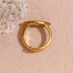 Kiss Ring